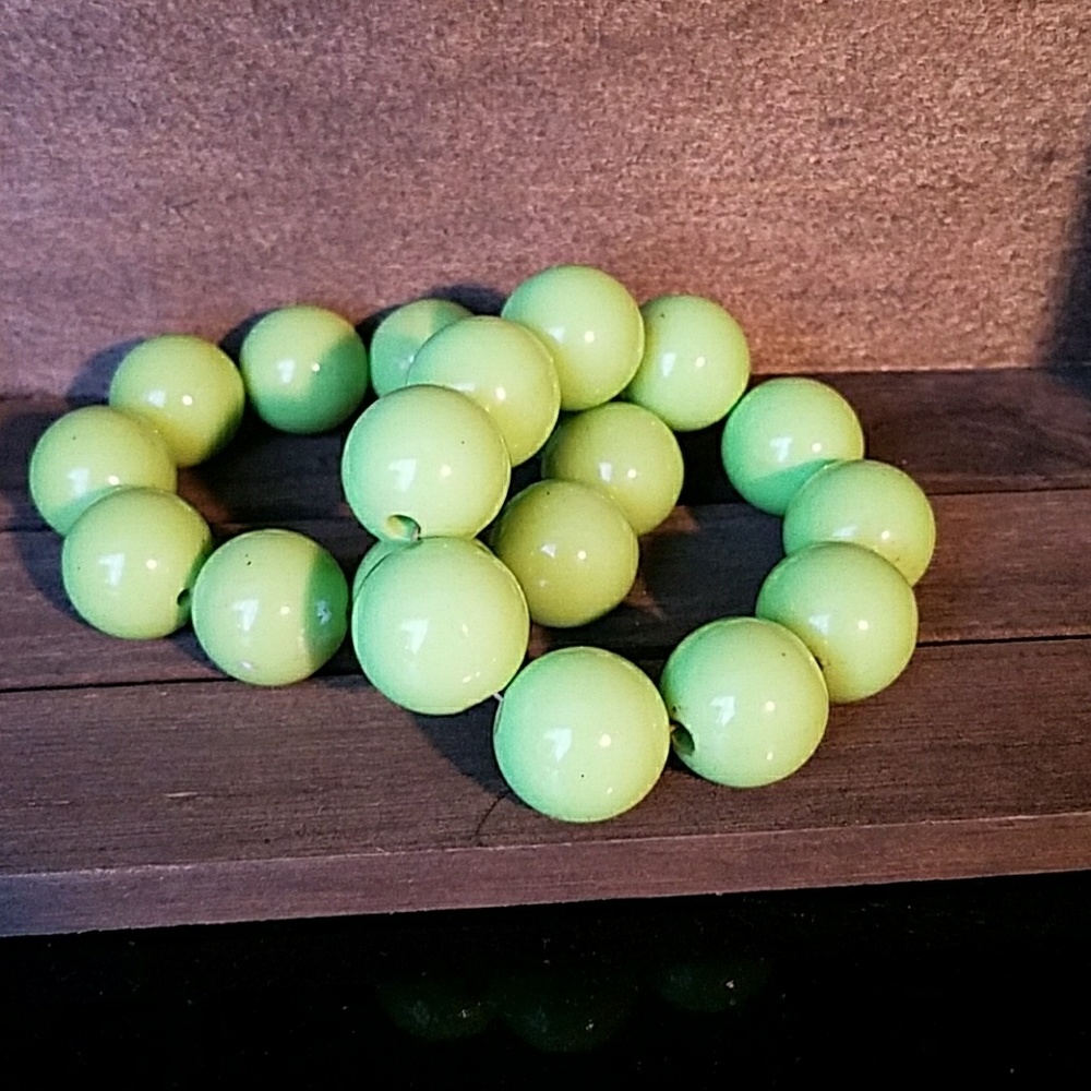 Bracelets 1990s Lime Retro Beaded.